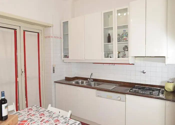 Single In Cozy And Comfortable 3* Roma